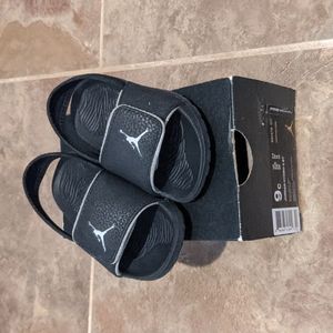 Toddler boys Jordan sandals